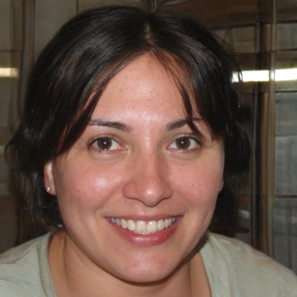 Elena R., desarrolladora front-end exitosa